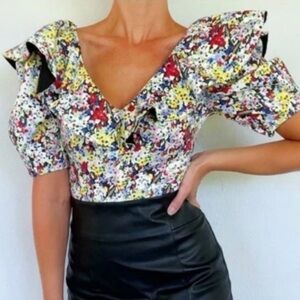 Zara Women's Printed Poplin Floral Ruffle
Bodysuit Size Medium